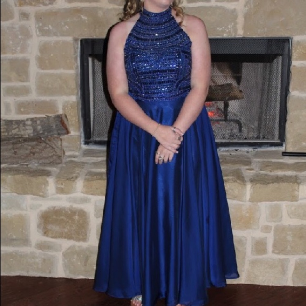 Sherri Hill prom dress